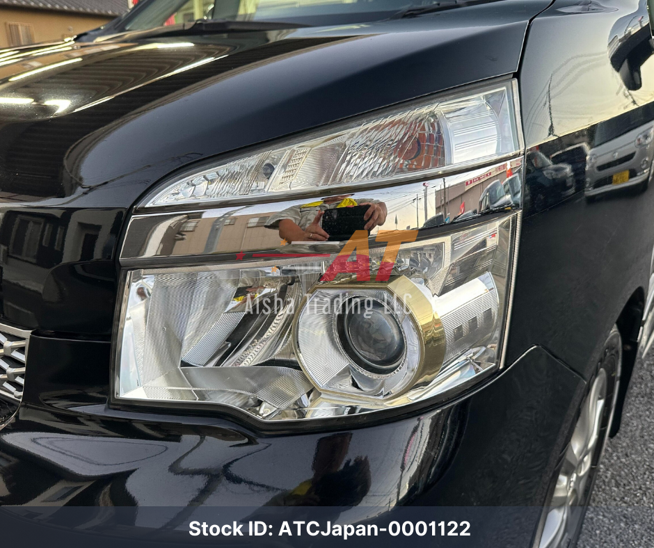 2014 Toyota Voxy ZS